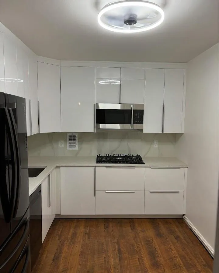 Renovated kitchen with quartz countertops in Exeter